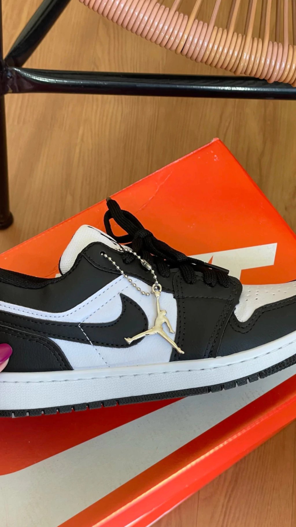 AIR JORDAN 1 LOW